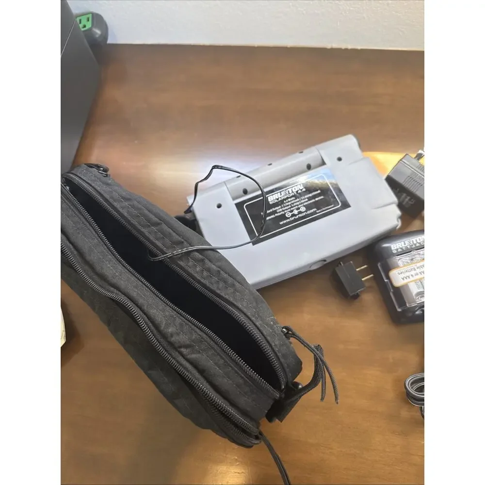 Brunton Solarport 4.4 Solar Charger UNTESTED!